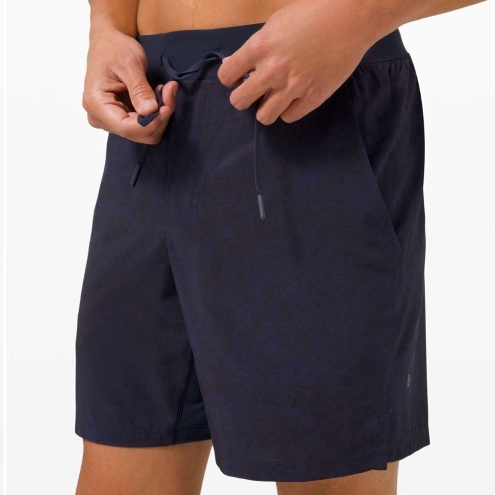 Lululemon Navy Multi T.H.E. Short 7” Linerless